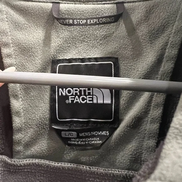 North Face Men’s Softshell Jacket - Picture 3 of 4